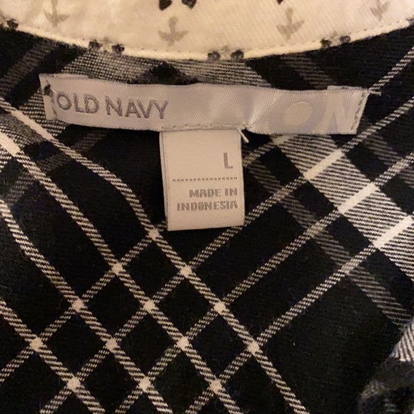 ❤️2 for $10 Old Navy Black/White Top w Ruffles - Picture 4 of 5